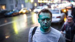 Навальный после нападения на него с зеленкой в Москве, апрель 2017 года.